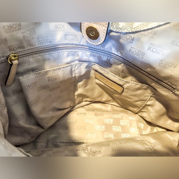 HPπ Micheal Kors Lily Large Vanilla MK Monogram Tote Shoulder Bag & Wallet - Picture 9 of 15